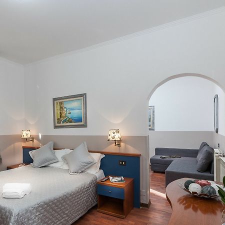 Ora Guest House โรม ภายนอก รูปภาพ