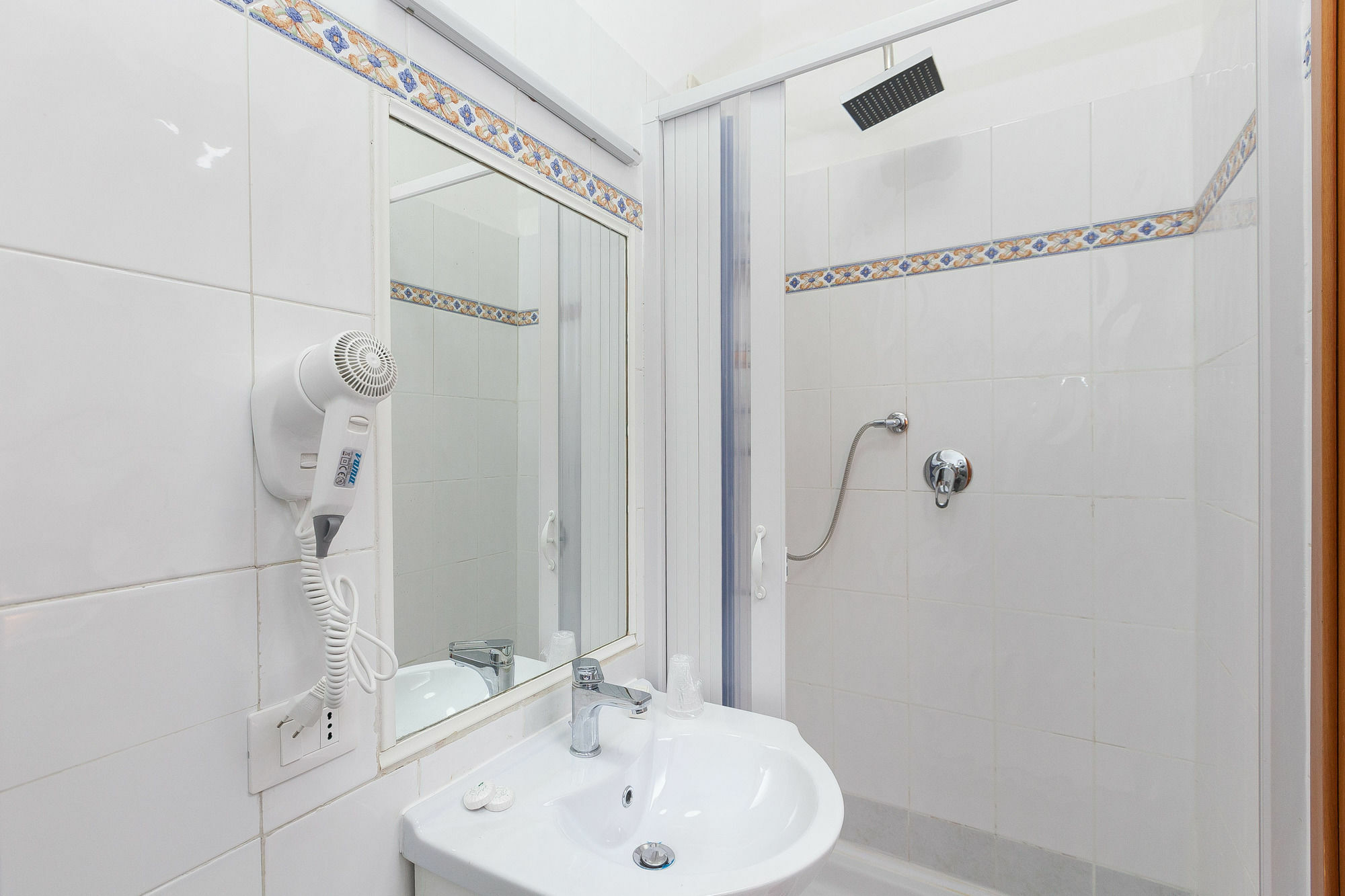 Ora Guest House โรม ภายนอก รูปภาพ