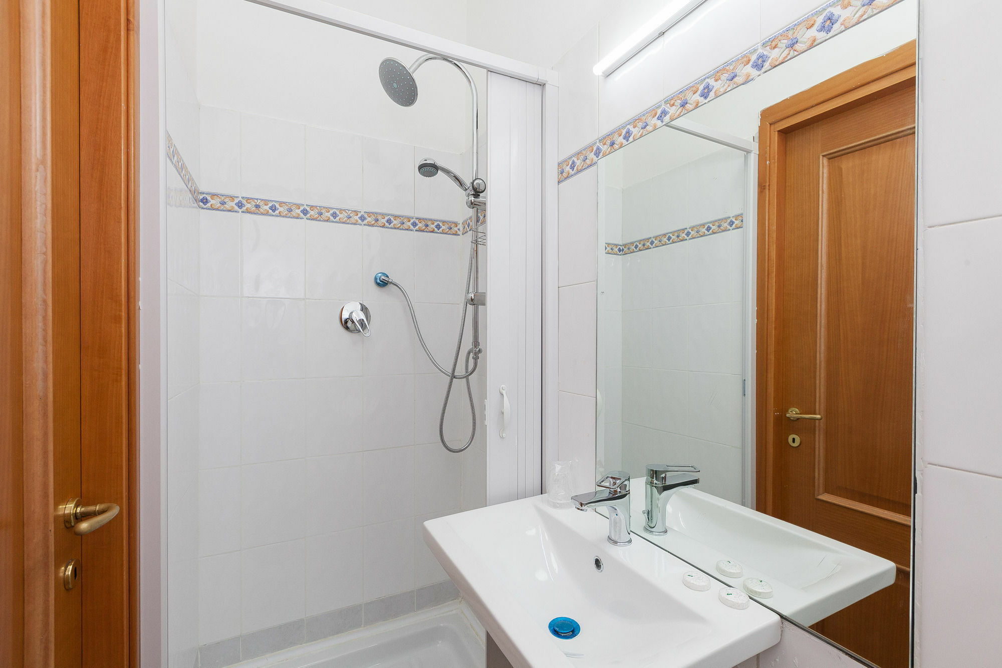 Ora Guest House โรม ภายนอก รูปภาพ