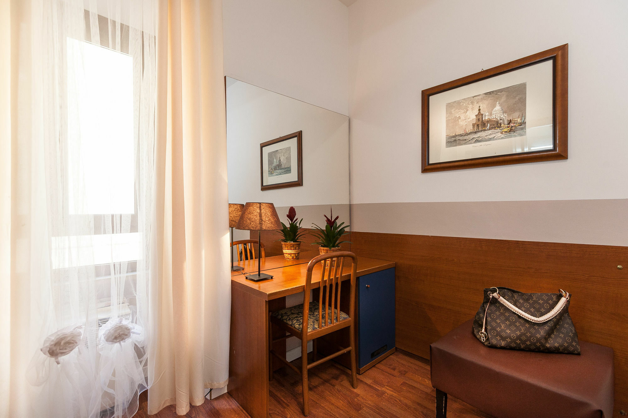 Ora Guest House โรม ภายนอก รูปภาพ