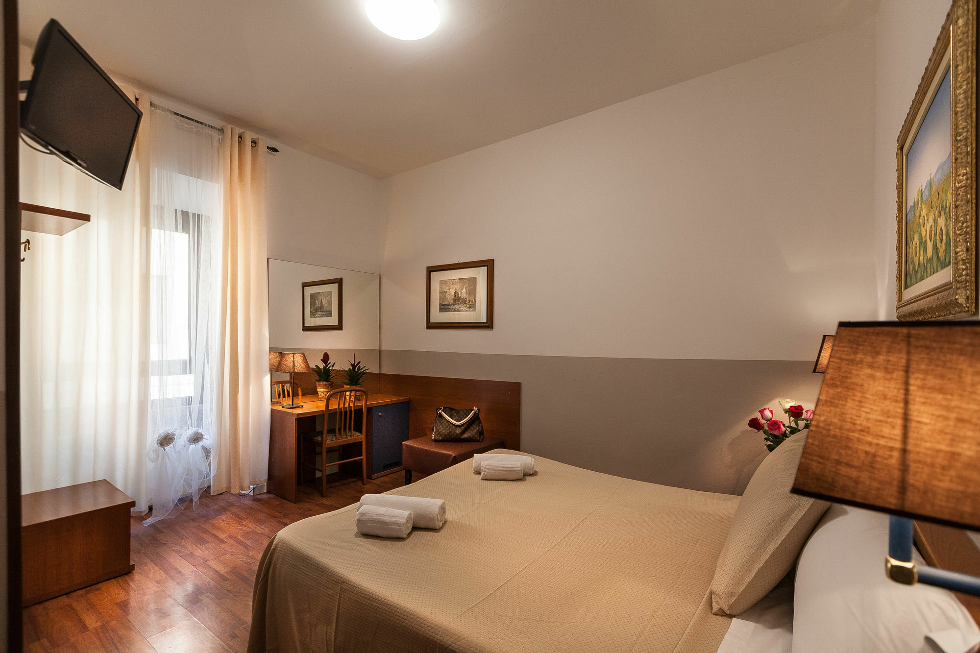 Ora Guest House โรม ภายนอก รูปภาพ